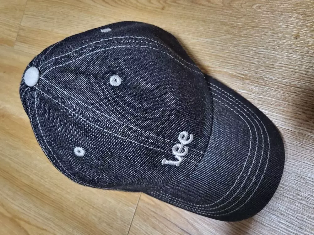 생각보다 깊숙하고 색상 이뻐요 고디하기 편해서 좋아요