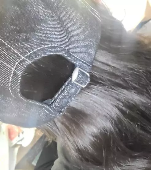 리 모자는 다 좋은데 사이즈가 너무 커요ㅠㅠ가장 끝까지 줄여도 커서 귀까지 내려오네