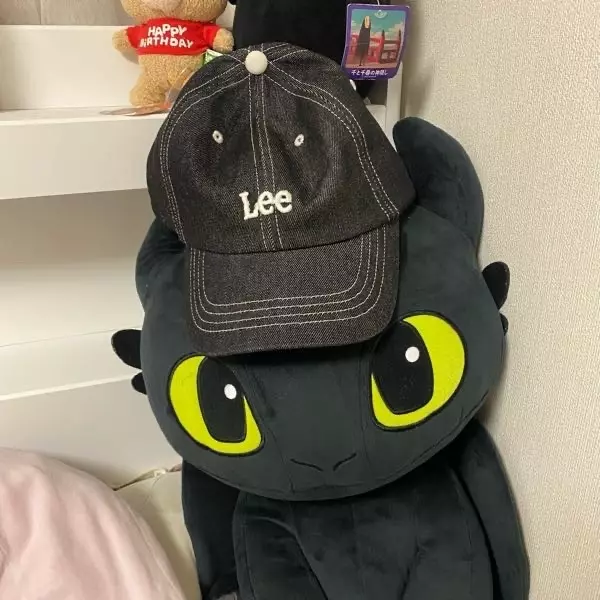 예쁜데 모자가 좀 컸어요. 그래도 편하게 쓰기 짱짱 좋아요