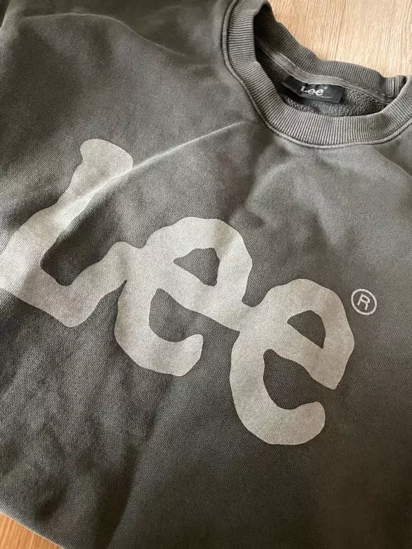 빈티지스러움이 너무 이뻐요! 밑단은 너무 쪼이지만 귀여워욘