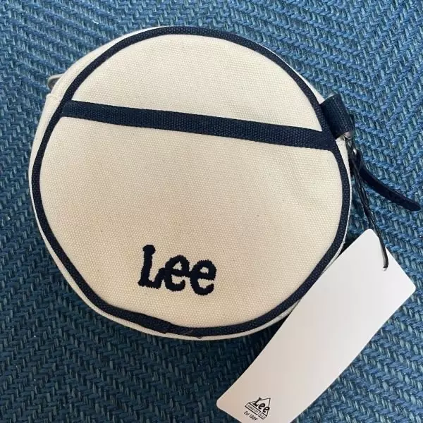 방금 물품 받았는데 너무 마음에 들고 귀엽네요~~감사합니다