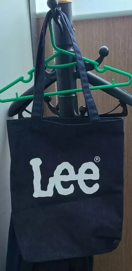 검정이랑 고민하다가 인디고 다크 샀는데 맘에 들어요 