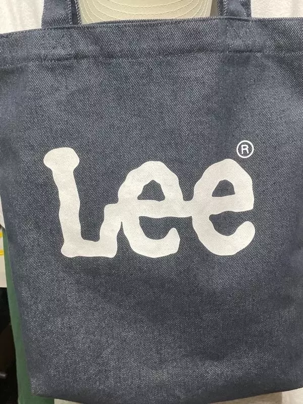 생각했던 것보다 다 예쁜 거 같애요 추천해주고 싶습니당