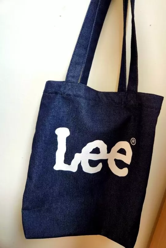 이거살까 캉x꺼 살까 고민했는데 가격도 좋고 수납공간도 괜찮아서 만족입니당 