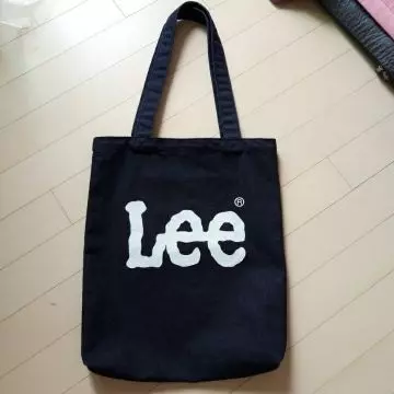 까맣게 나왔지만 넘 예쁜 진청색입니당! 로고도 맘에 들어요