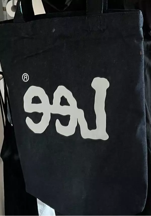 색상도 선명하고 사계절템으로 사용할 수 있을것 같아요