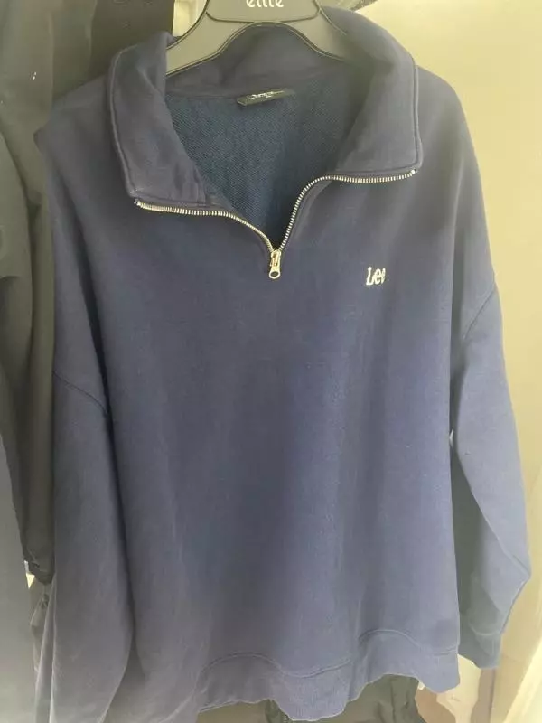 Lee는 말모입니돠.. 원하던 핏과 색감의 하프집업 요즘 완전 잘입구 있어여~!~!