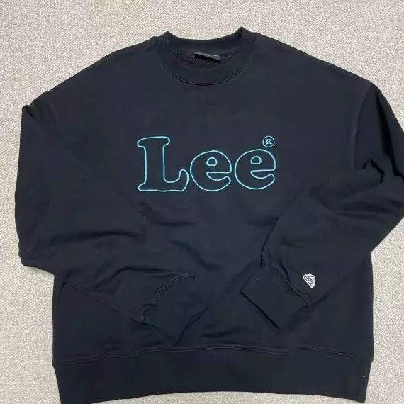 핵존예.. 커플끼리 입어도 좋은 베이직한 아이템 안사고들 뭐해요 당장ㄱㄱ