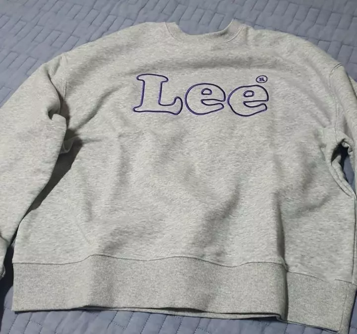 후기에 목이 불편하다는 글을 봤는데ㅎ 생각보다 불편하지는 않아요ㅎ 팔이 저에게는 길