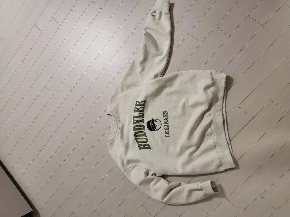 봄가을에 입기 좋은 두께예요 오트밀색도 예뻐요