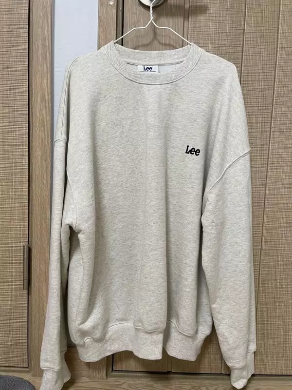 편하고 좋아요!! 하늘색까지 구매완료!!넘 만족이에요생각보다 크게나와서 s가적당!!