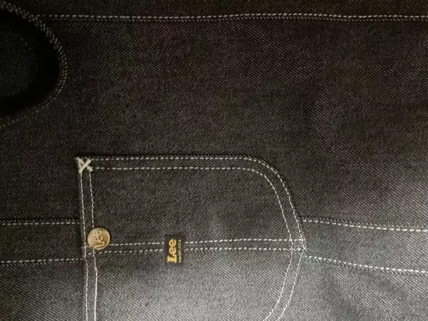 각이 잘 잡혀있어서 잘 들고 다니고 있어요 예뻐요