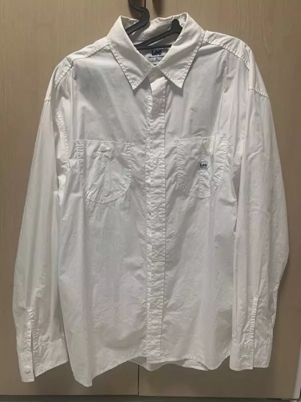 적당히 박시하고 좋아요 다만 진짜 새하얘서 관리가 필요합니다