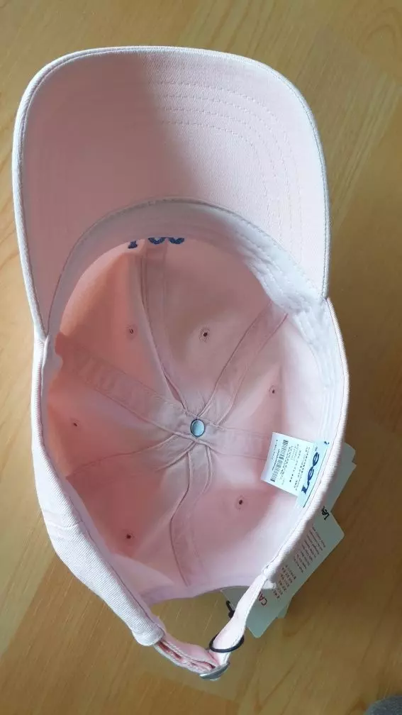 딸기우유빛에 파랑색로고 색감이 너무예뻐서 고민없이 선택했어요. 받아보니 화면보다 