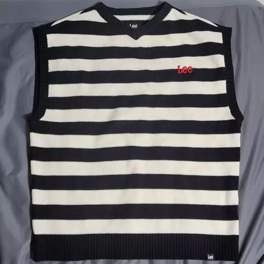 리 로고도 너무 귀여워서 포인트 주기 좋고, 깔끔하면서도 귀여워서 어디에나 레이어드