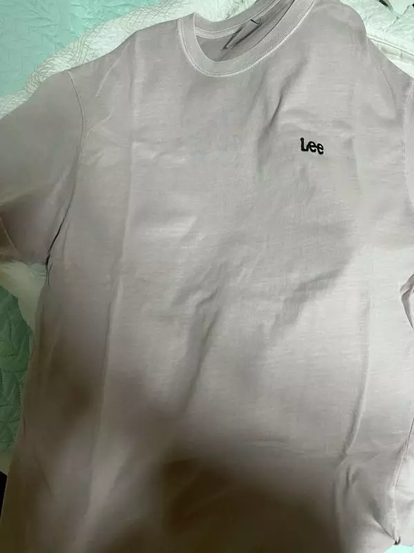 물빠진 인디핑크?빈티지퍼플?컬러예요. 실제 색감이 훨씬 예쁘네요. 마음에 들어요^^