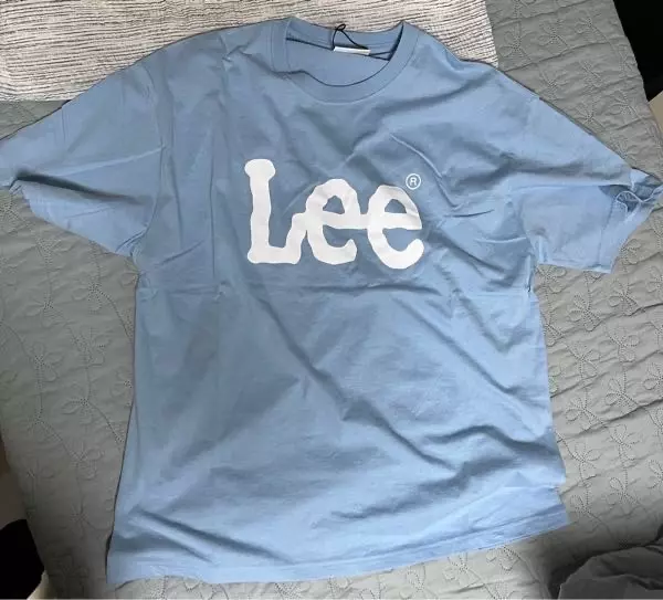 옷 편하고 부들부들 해요 여름애 입기 좋은 색감이에요