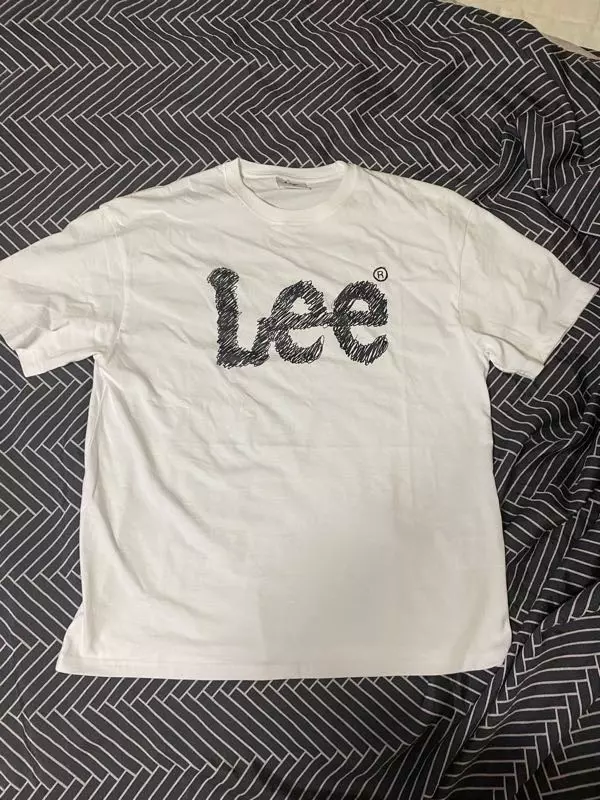 예쁜데 좀 많이 커요. S 사이즈로 하나 더 주문하려고요.