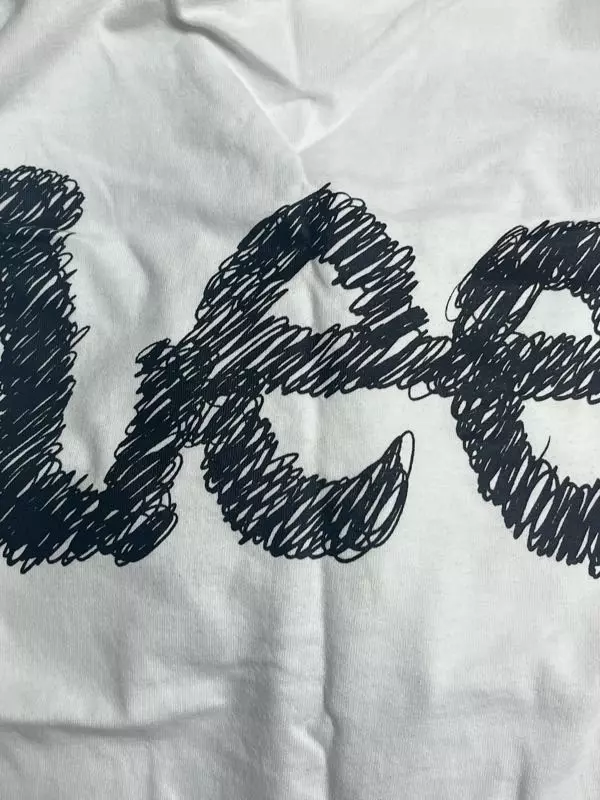 같은 브랜드 다른 디자인보다 사이즈가 더 큰 거 같아여