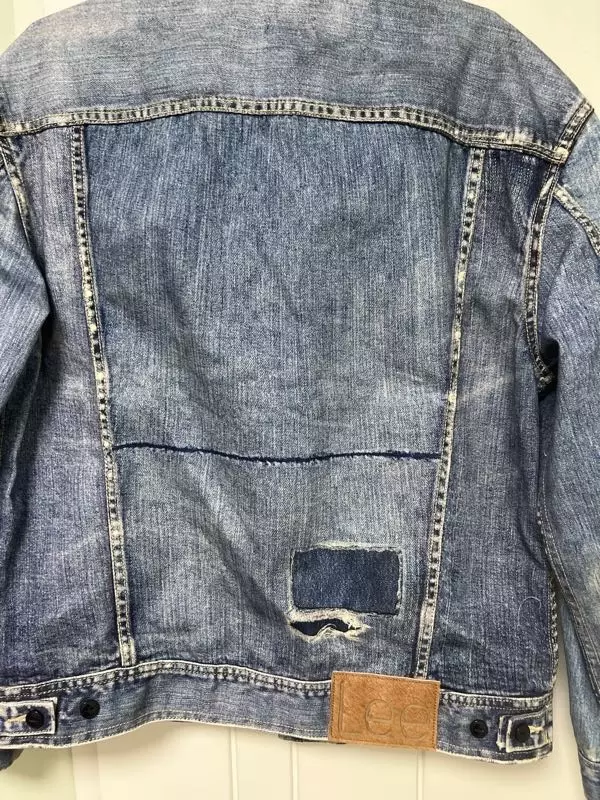 사진과같아요’마음에들어요! 사이즈도 잘맞고 .이쁘요