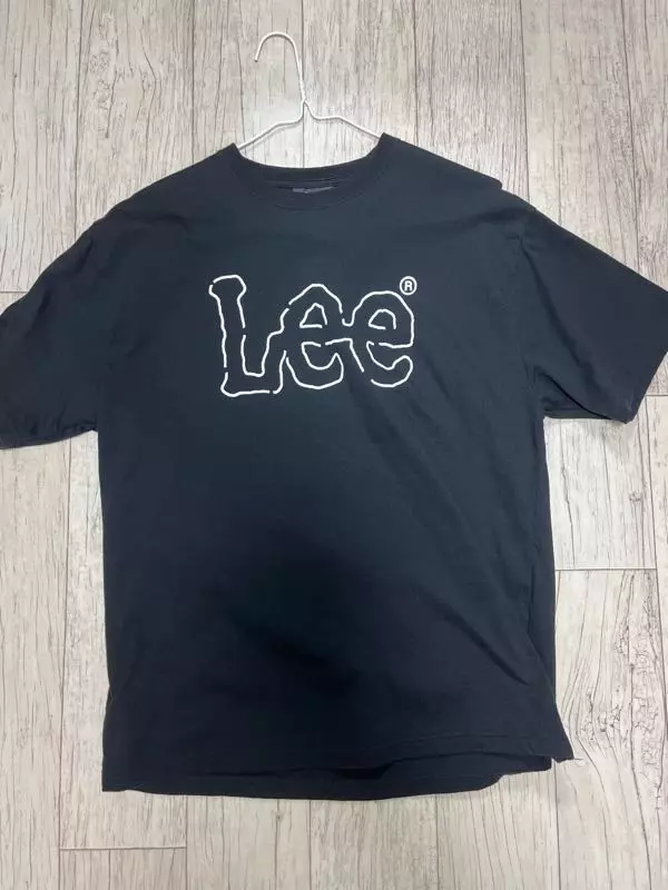 오버핏으로 나와이쁘구 어떻게코디하던 이쁘게나오는거같아요