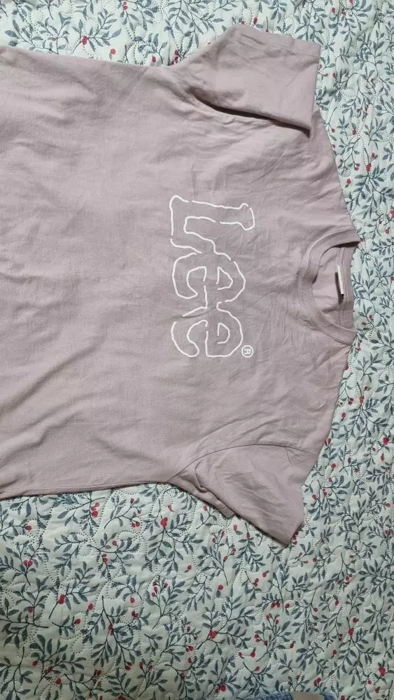 진하지 않은 연보라 색이라 부담스럽지 않아서 더 예쁘네요