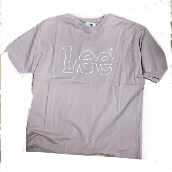 무난무난하게 데일리로 입기 좋을 것 같아요! 색감도 완전 쨍하지 않아서 좋아요