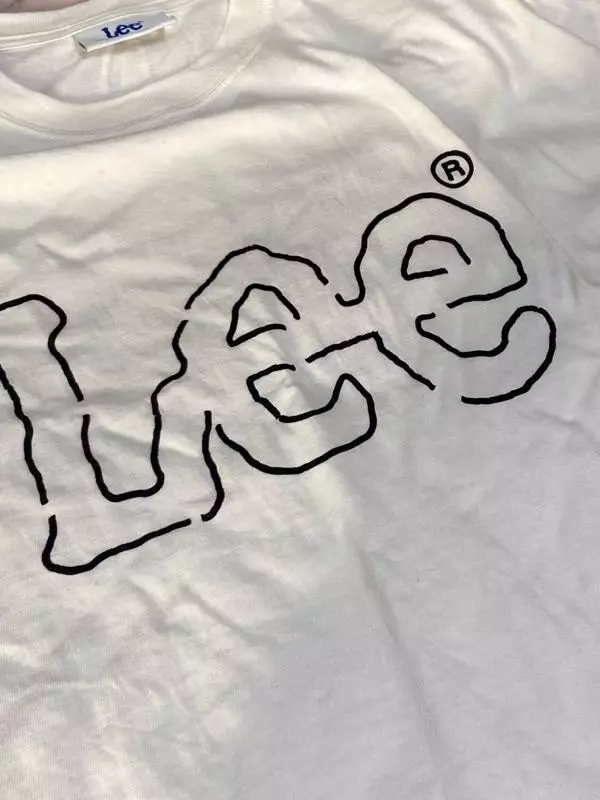 리 너무 흔해서 안좋아했는데 이번껀 많이 안보이고 넘 이뿅