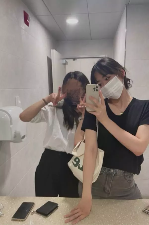 왜이렇게 예쁘죠..?.? 진짜 작을 줄 알았는데 아이패드도 들어가네요