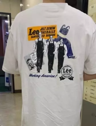 예뻐요. 사이즈는 좀 크게 나온 거 같아서 한 사이즈 작게 샀어요.