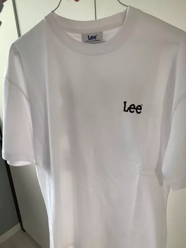 워후..이건 진짜 리 갬성..! 뒷프린트 너무예뻐요 맘에들어요ㅠㅠ