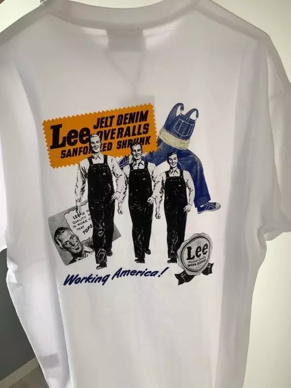 워후..이건 진짜 리 갬성..! 뒷프린트 너무예뻐요 맘에들어요ㅠㅠ