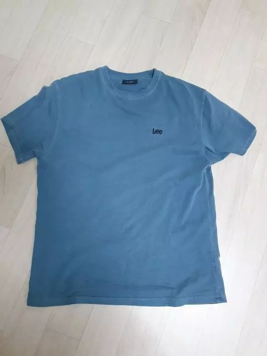 사이즈 적당하고 세일가에 잘 샀어요 만족합니다