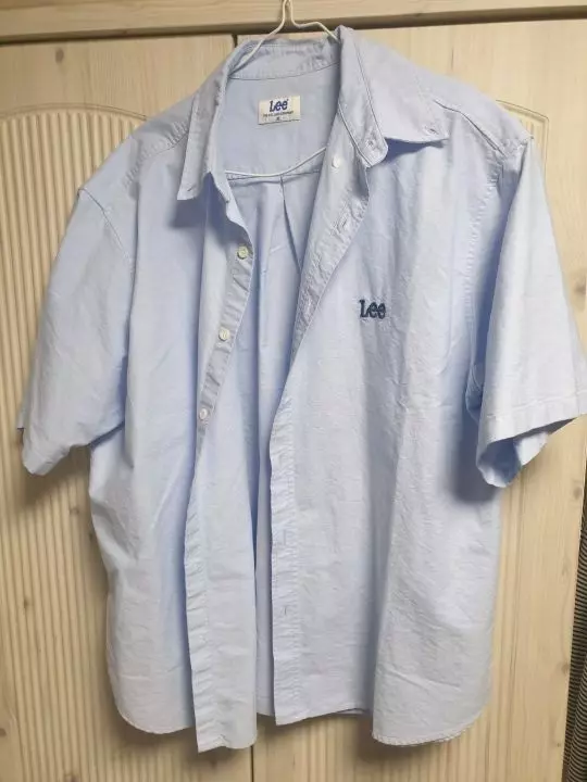 품질도 만족스럽고 색도 이뻐서 여름에 잘입을거같아요