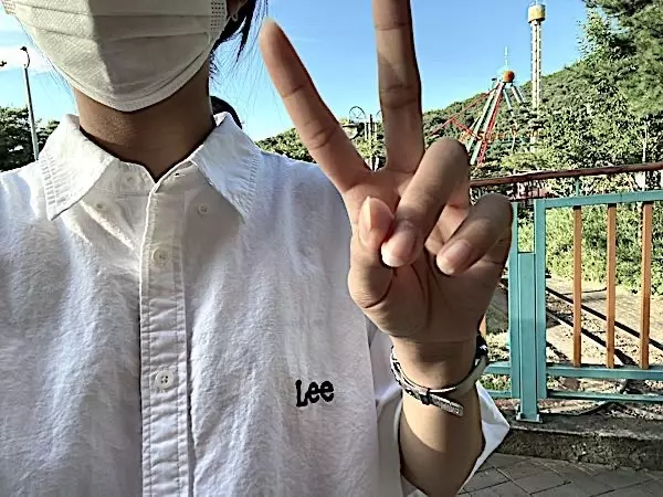 s가 품절이였어서 m샀는데 역시 크다🥺 그치만 잘 코디에서 입고 다녔어요 팟팟한게 살