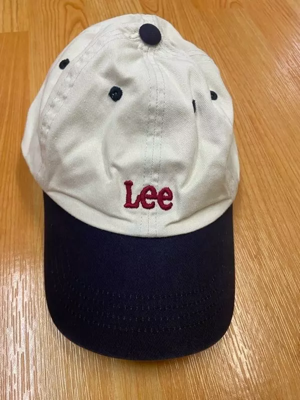 배색이 있어서 귀여워요 색감도 차분해서 잘 활용할 수 있을 거 같아요