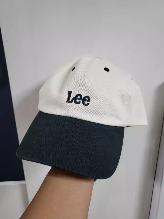 디자인도 마음에 들고 크기도 적당하고 이뻐요가격도 저렴하니 강추합니다
