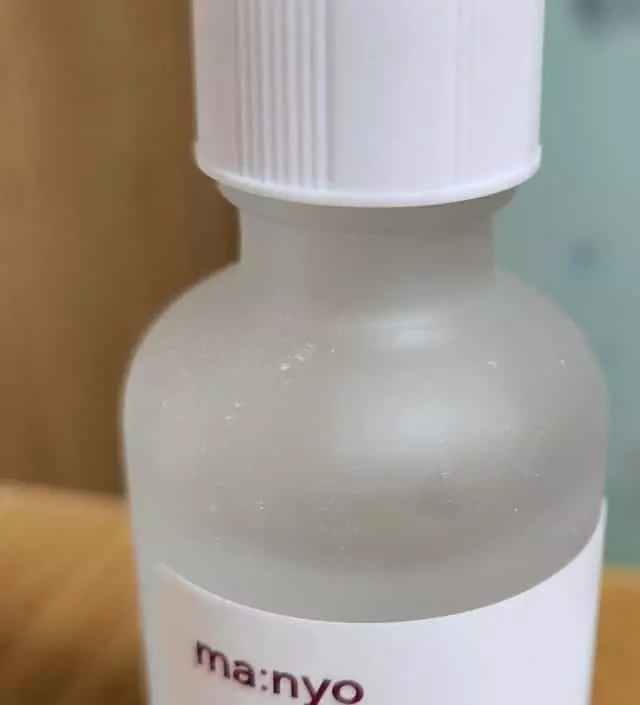 여름도 다가오고 해서 횐이트닝에 도움이 된다고해서 구입했습니다. 스킨 바로 다음에 