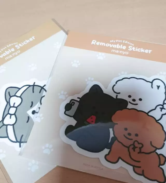 계속  꾸준히 쓰고 있는제품이예요 촉촉해서 피부에 스며들고 향도 무향이여서 좋아해요