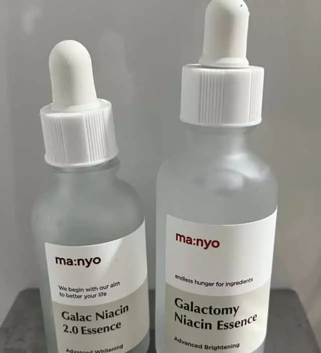 기존에 썼던 제품인데  얼굴이 정말 환해지구 깨끗해보이는 것 같은 효과가 너므 좋아서