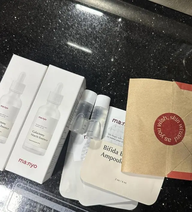 갈락토미 나이아신 에센스 50ml 더블 세트 (+증정)
