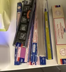 배송빠르고 향이 참 좋네요 저렴한 가격에 득템해서 자주 향 피워요 ㅎㅎ
