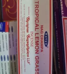 레몬향이 은은하구 조아요 독하지않음!
