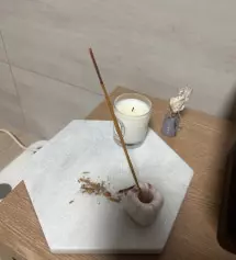 기본인 만큼 제일 진득하게 향이 퍼지는거 같아 너무 만족 스러웠습니다 ㅎ
