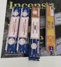 빠르게 받았고 산달우드향이 잘 맞네요
