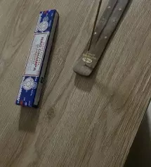 일주일에 두 번 정도 환기 시키면서 피워주고 있습니다. 향이 좋아요:)
