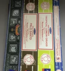 박스 열자마자 향이 진동해요 처음 구매하는데 넘 기대돼요
