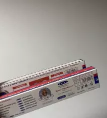 나그참파 할아버지 사진 붙어있는게 향이 더욱 좋은거 같아요! 소소한 힐링 좋네요^^
