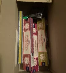 트리오브라이프.. 자주 사용합니다. 제일 좋아하는 향이에요! 나무에 흙냄새가 부담스럽