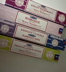 행사할때 구입했어요. 새로운 향으로 구입해서 기대됩니다
